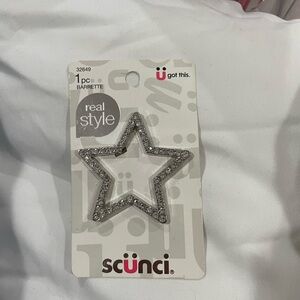 SCUNCI STAR BARETTE BLINGED OUT